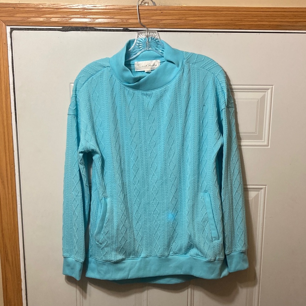 Light Aqua Cable Knit Top S‎